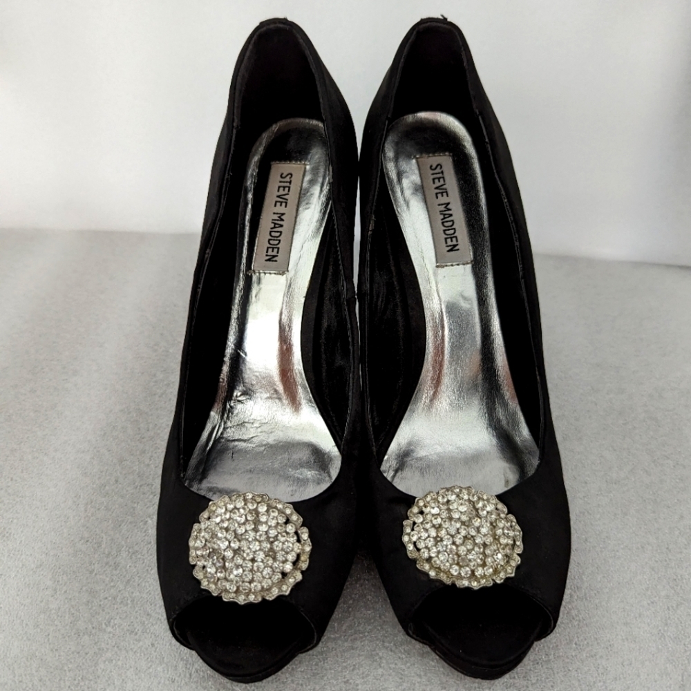Steve Madden Gossip satin open toe satin pump black heels with crystal women 8.5
